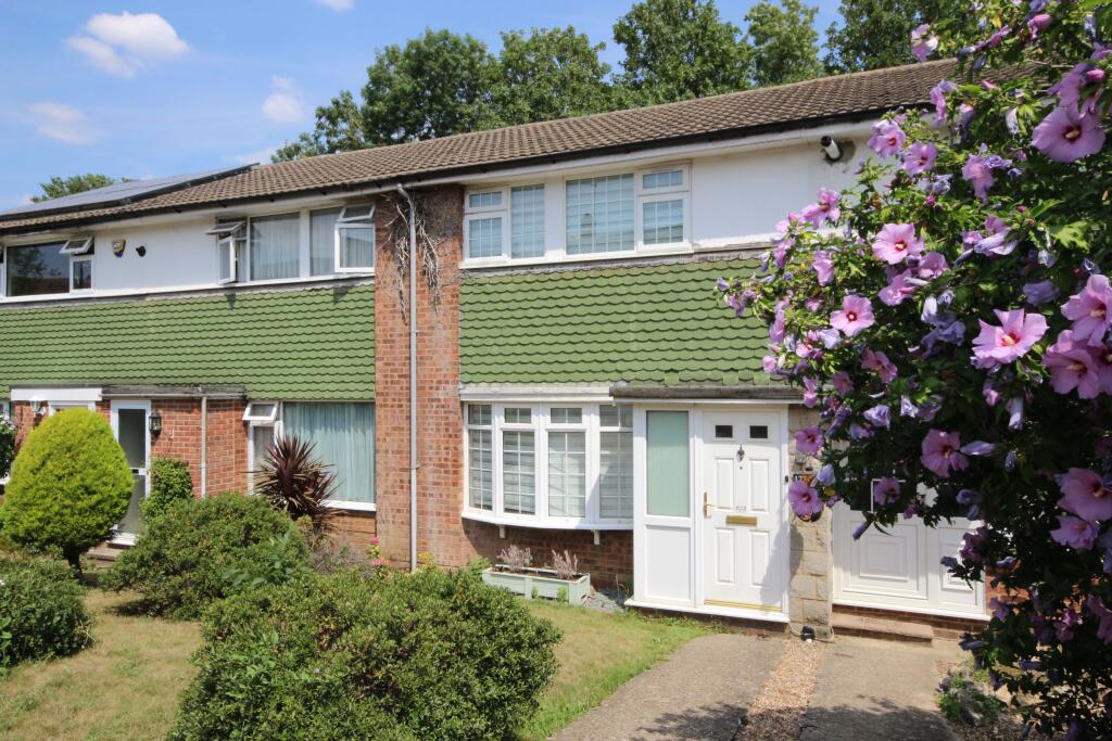 2 bed Mid Terraced House for rent in Maidstone. From Hatch Batten Estates - Allington 2 bed Mid Terraced House for rent in Maidstone. From Hatch Batten Estates - Allington