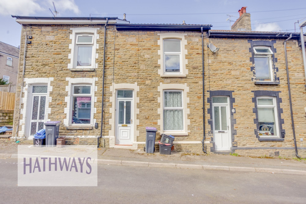 2 bed Mid Terraced House for rent in Pontypool. From Hathways Estate Agents - Cwmbran