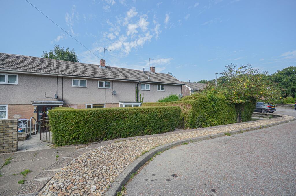 2 bed Mid Terraced House for rent in Cwmbran. From Hathways Estate Agents - Cwmbran