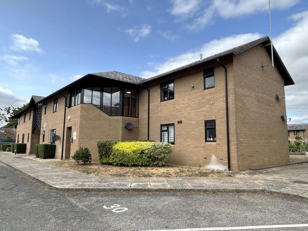 1 bed 1st Floor Flat for rent in Rendlesham. From Haydn Jacks Ltd - Rendlesham