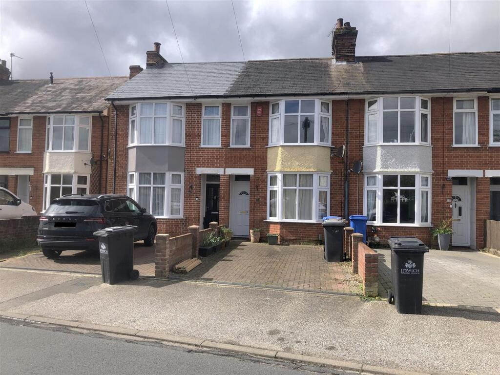 3 bed Mid Terraced House for rent in Ipswich. From Haydn Jacks Ltd - Rendlesham