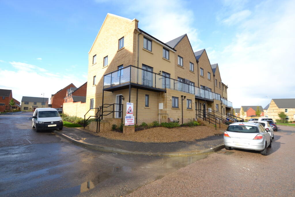 4 bed End of Terrace for rent in Weldon. From Henderson Connellan - Corby 4 bed End of Terrace for rent in Weldon. From Henderson Connellan - Corby