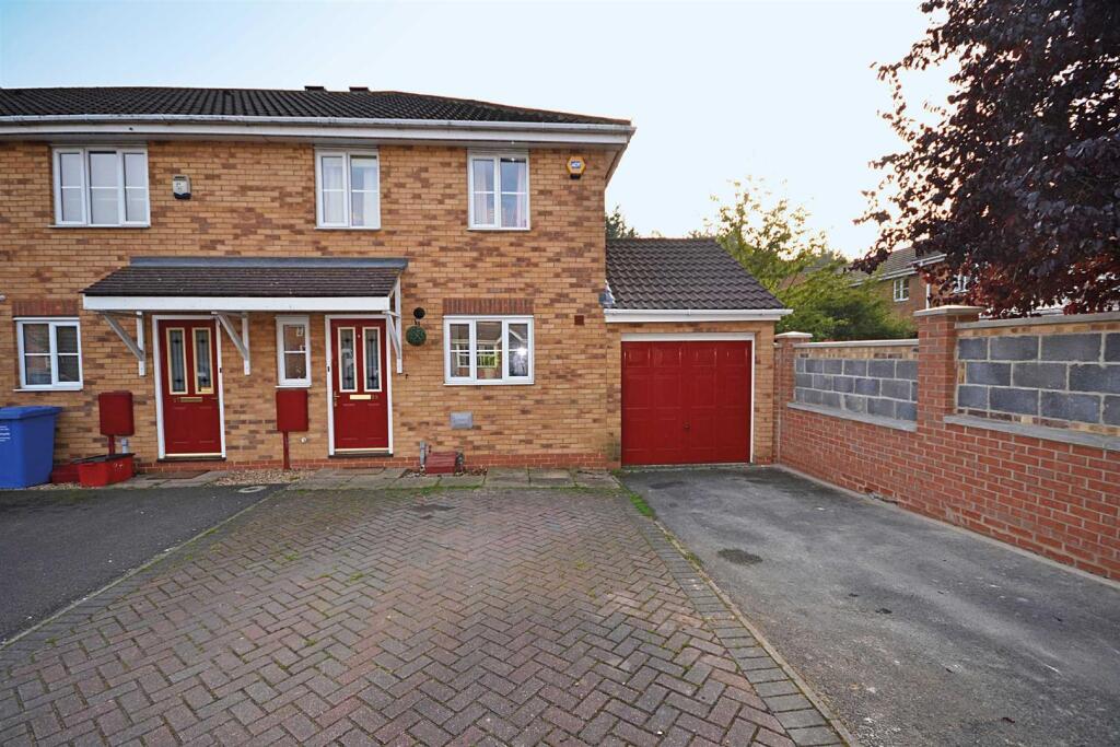 3 bed Link detached for rent in Kettering. From Henderson Connellan - Kettering