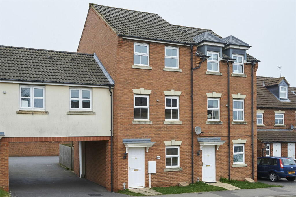 3 bed Mid Terraced House for rent in Market Harborough. From Henderson Connellan - Market Harborough
