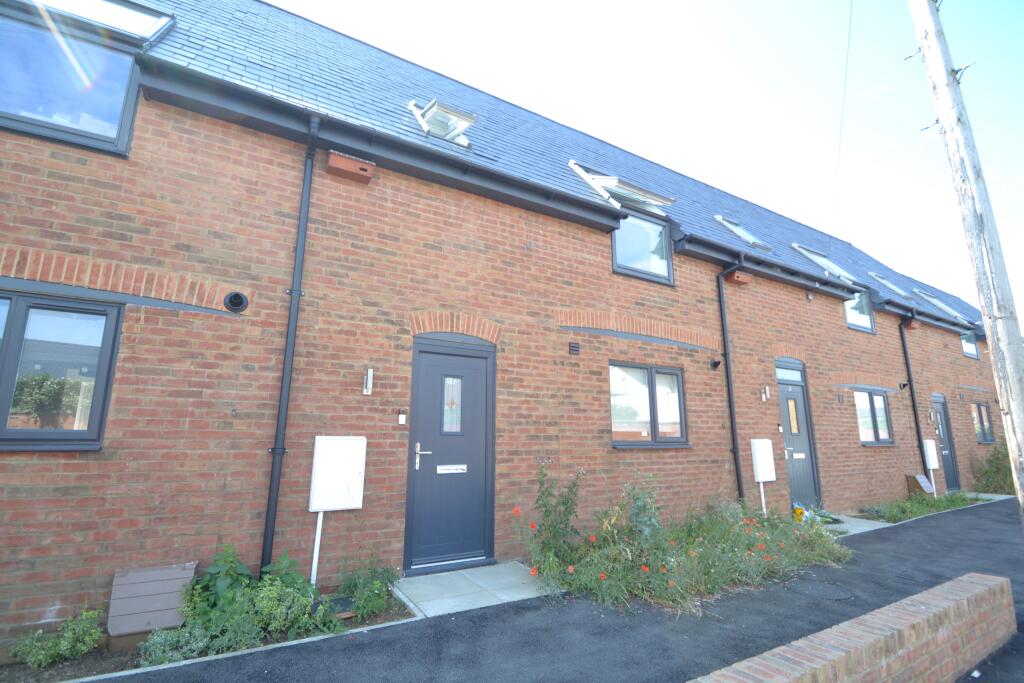 2 bed Mid Terraced House for rent in Market Harborough. From Henderson Connellan - Market Harborough