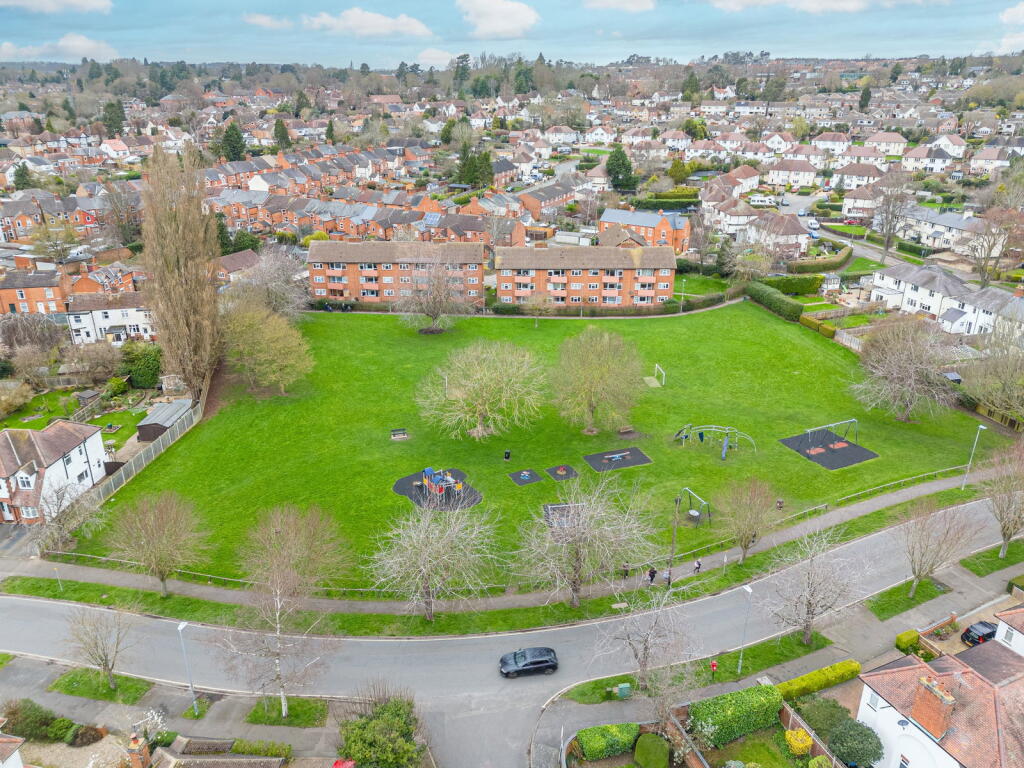 2 bed 1st Floor Flat for rent in Market Harborough. From Henderson Connellan - Market Harborough