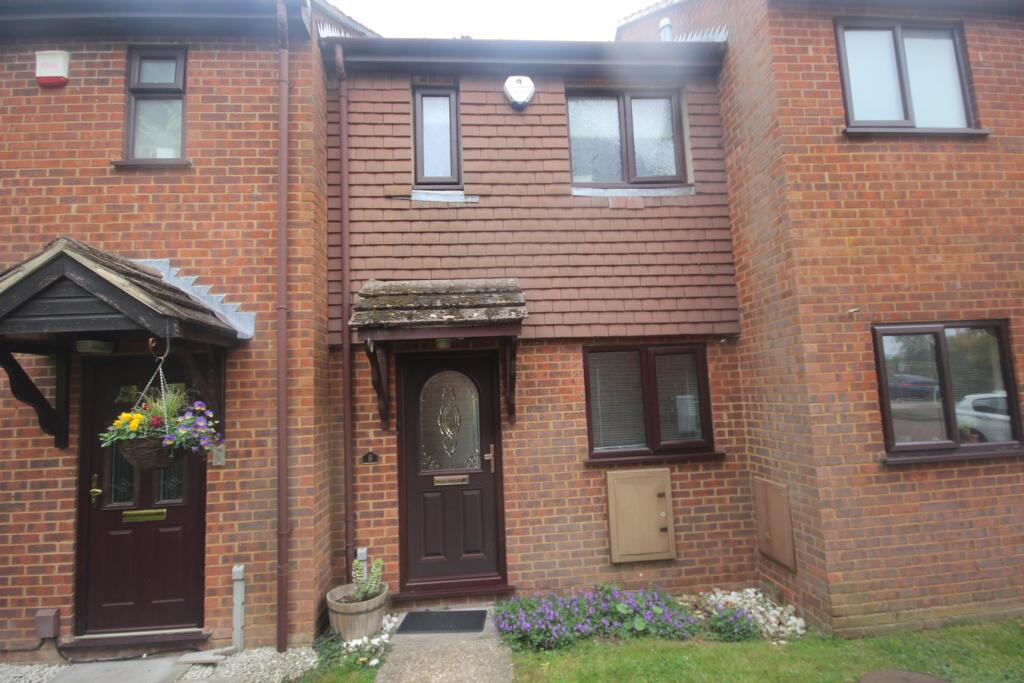 1 bed Mid Terraced House for rent in Chalfont St Giles. From Hilton King & Locke - Farnham Common