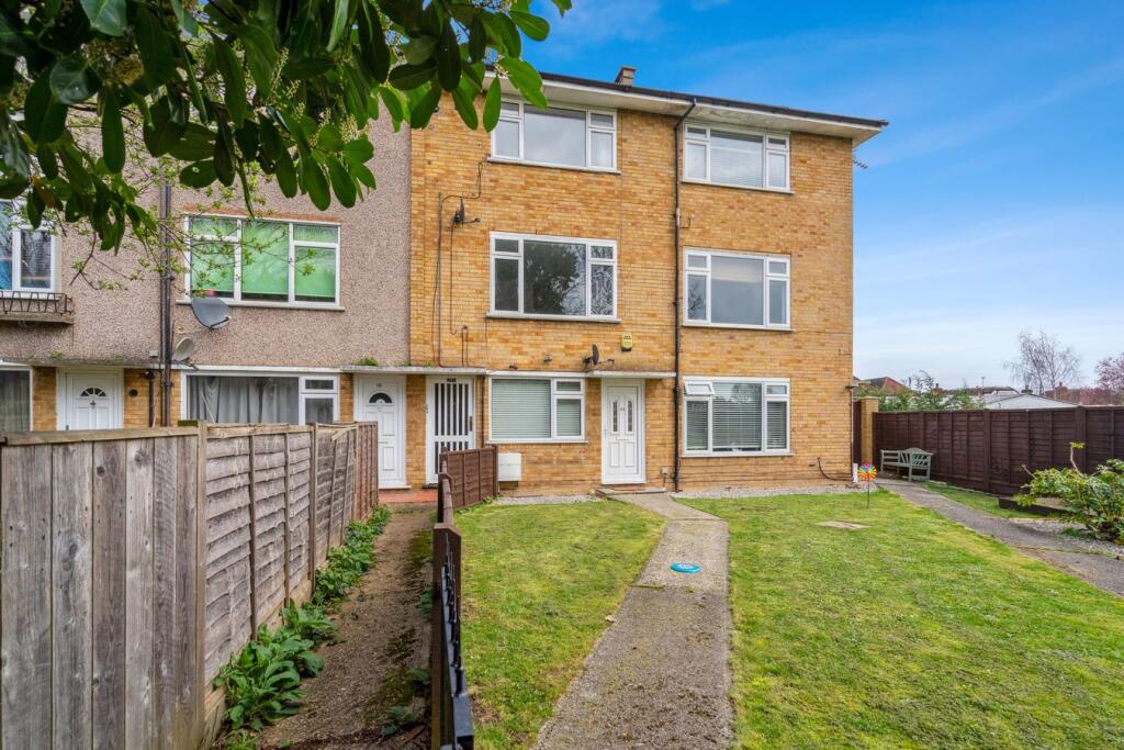 2 bed Annexe for rent in Iver. From Hilton King & Locke - Farnham Common 2 bed Annexe for rent in Iver. From Hilton King & Locke - Farnham Common