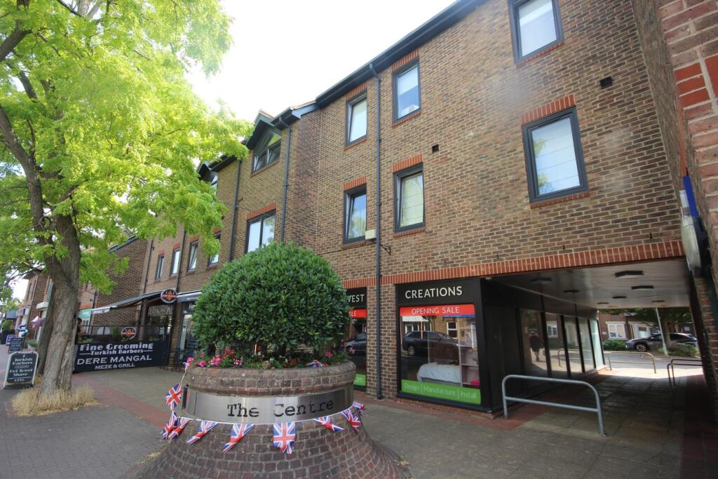 2 bed Apartment for rent in Slough. From Hilton King & Locke - Farnham Common