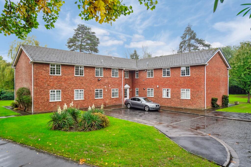 3 bed Apartment for rent in Farnham Royal. From Hilton King & Locke - Farnham Common 3 bed Apartment for rent in Farnham Royal. From Hilton King & Locke - Farnham Common