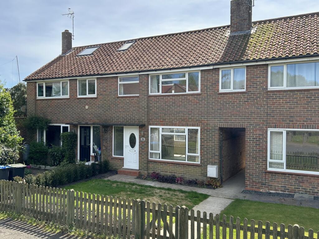 2 bed Mid Terraced House for rent in Walstead. From Holroyd Homes Ltd - Haywards Heath