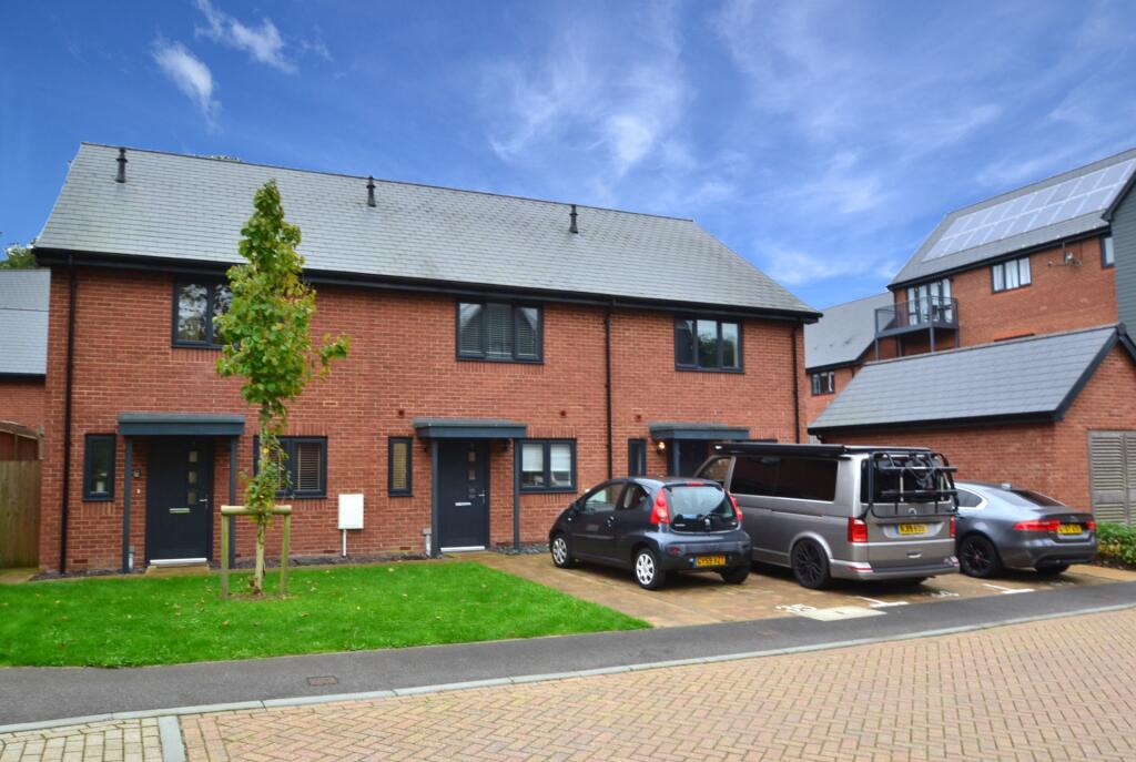 2 bed Mid Terraced House for rent in Handcross. From Holroyd Homes Ltd - Haywards Heath 2 bed Mid Terraced House for rent in Handcross. From Holroyd Homes Ltd - Haywards Heath