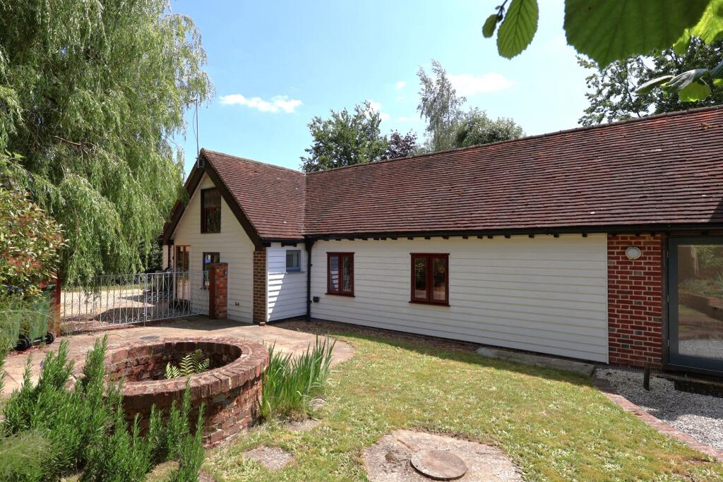 2 bed Bungalow for rent in South Chailey. From Holroyd Homes Ltd - Haywards Heath