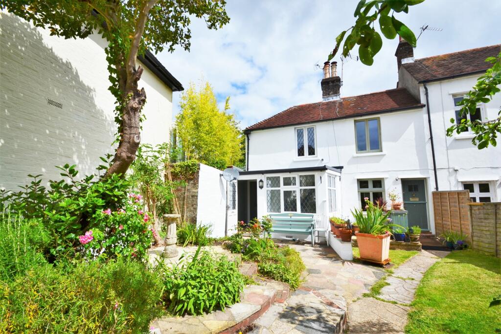 2 bed Semi Detached for rent in Ditchling. From Holroyd Homes Ltd - Haywards Heath 2 bed Semi Detached for rent in Ditchling. From Holroyd Homes Ltd - Haywards Heath