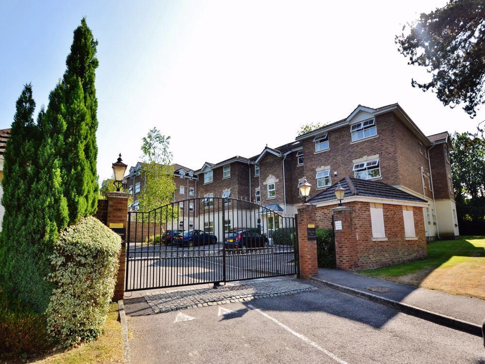 1 bed Apartment for rent in Haywards Heath. From Holroyd Homes Ltd - Haywards Heath
