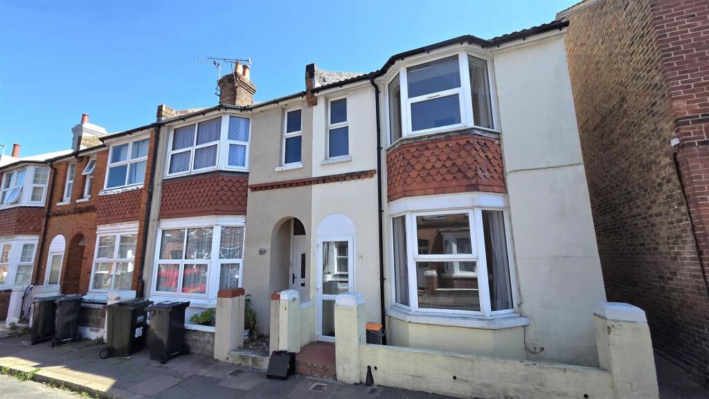 2 bed Detached for rent in Eastbourne. From Home & Castle - Polegate