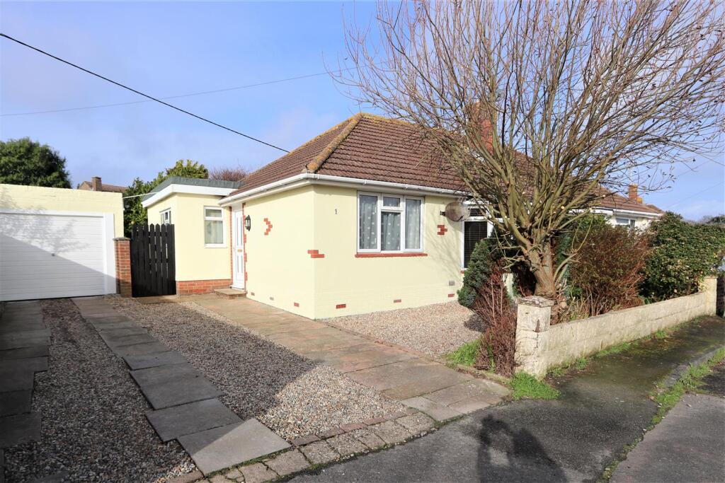 2 bed Semi-detached bungalow for rent in Polegate. From Home & Castle - Polegate 2 bed Semi-detached bungalow for rent in Polegate. From Home & Castle - Polegate