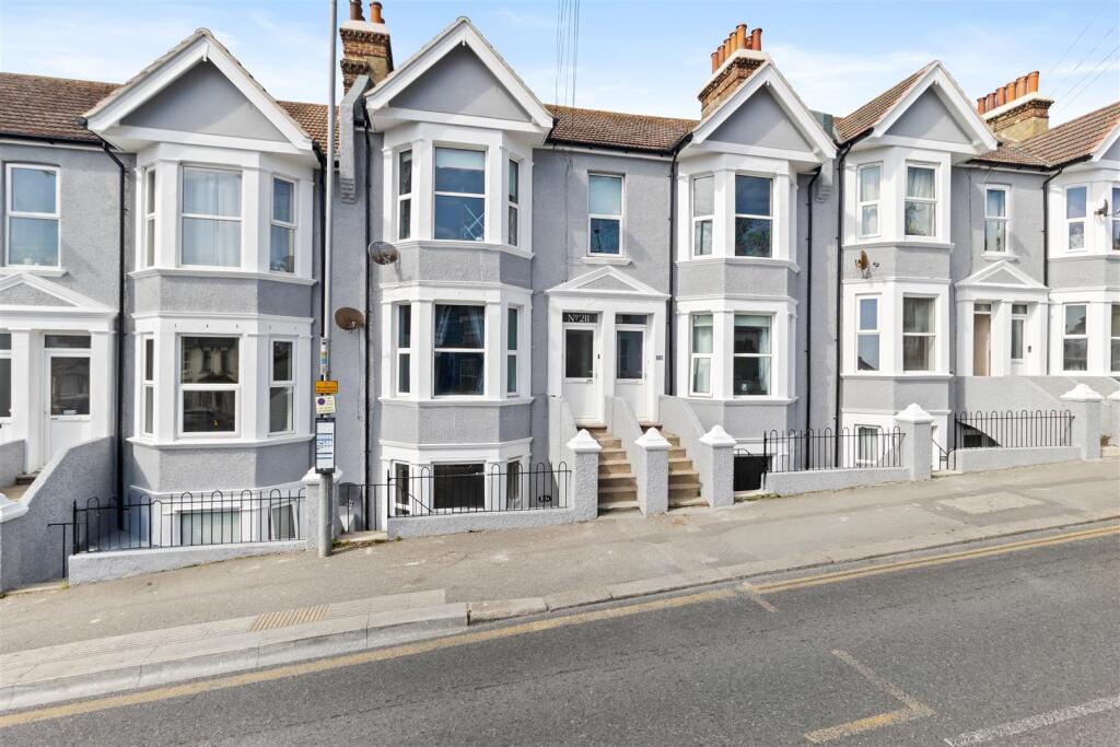 2 bed Apartment for rent in Hastings. From Home & Castle - Polegate