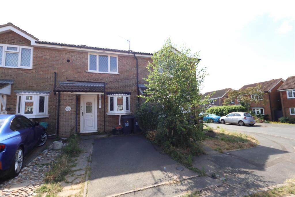 3 bed Mid Terraced House for rent in Polegate. From Home & Castle - Polegate 3 bed Mid Terraced House for rent in Polegate. From Home & Castle - Polegate