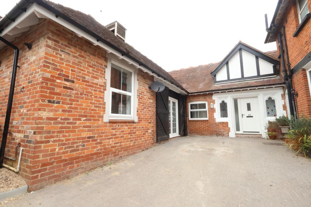 3 bed Semi-detached bungalow for rent in Hastings. From Home & Castle - Polegate 3 bed Semi-detached bungalow for rent in Hastings. From Home & Castle - Polegate