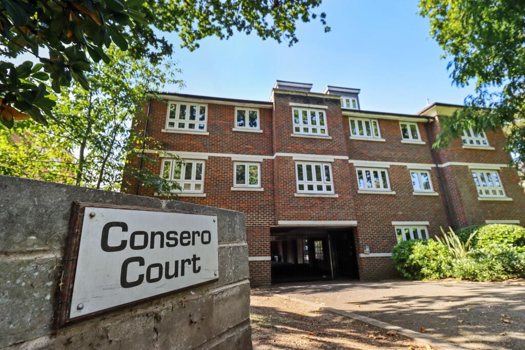 2 bed 1st Floor Flat for rent in Weybridge. From Home & Castle - Polegate