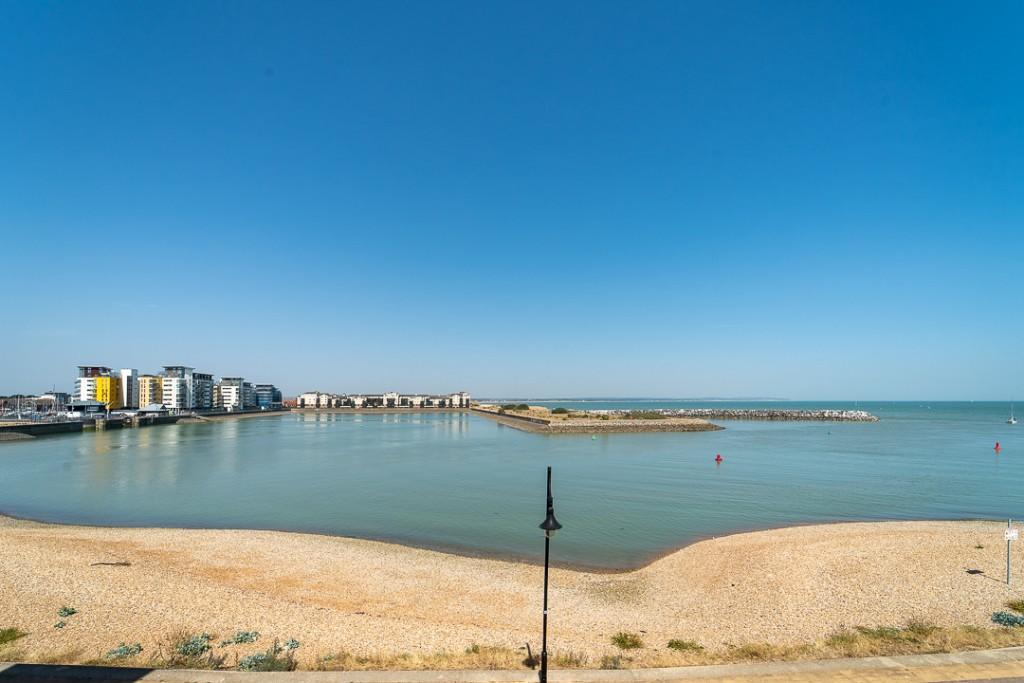4 bed Town House for rent in Crumbles. From Homes 4 Let Property Services Ltd - Eastbourne