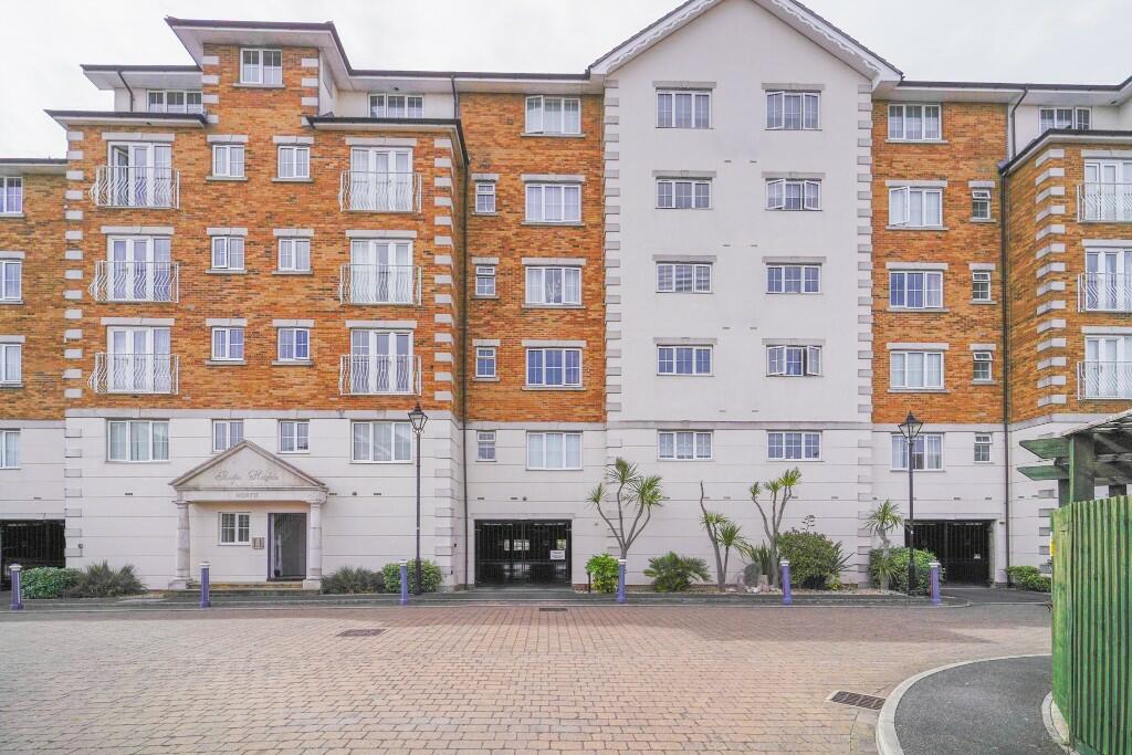 2 bed Apartment for rent in Crumbles. From Homes 4 Let Property Services Ltd - Eastbourne