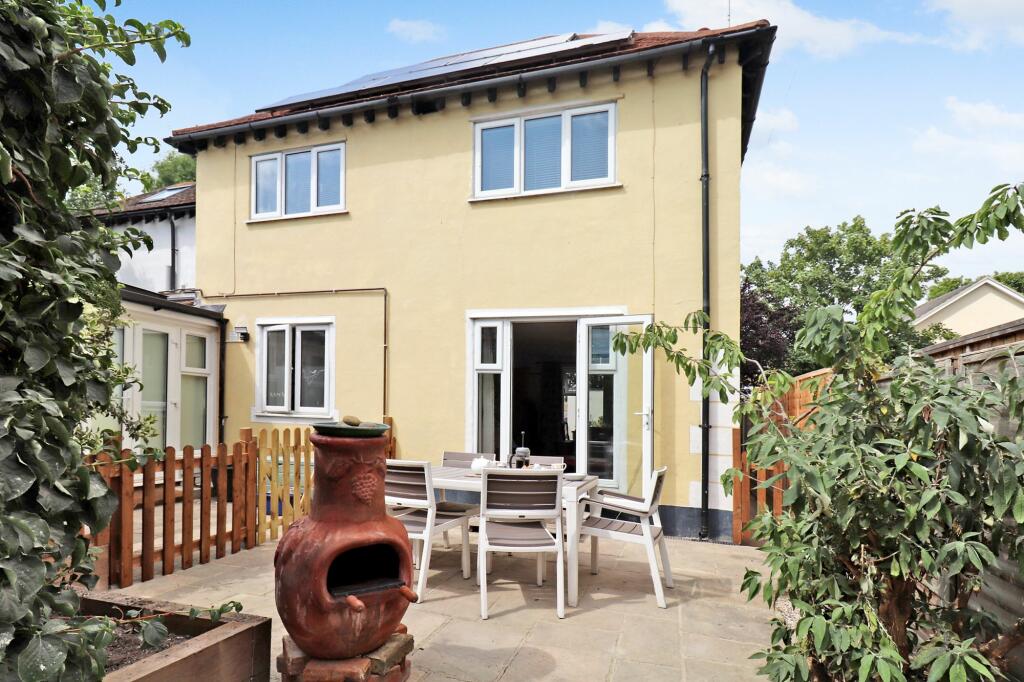 3 bed Semi Detached for rent in Southend-on-Sea. From Blackshaw Homes - Southend