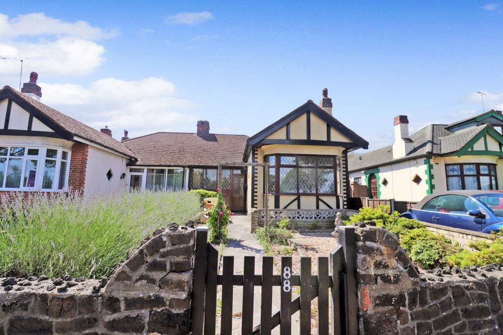 3 bed Semi-detached bungalow for rent in Southend-on-Sea. From Blackshaw Homes - Southend 3 bed Semi-detached bungalow for rent in Southend-on-Sea. From Blackshaw Homes - Southend