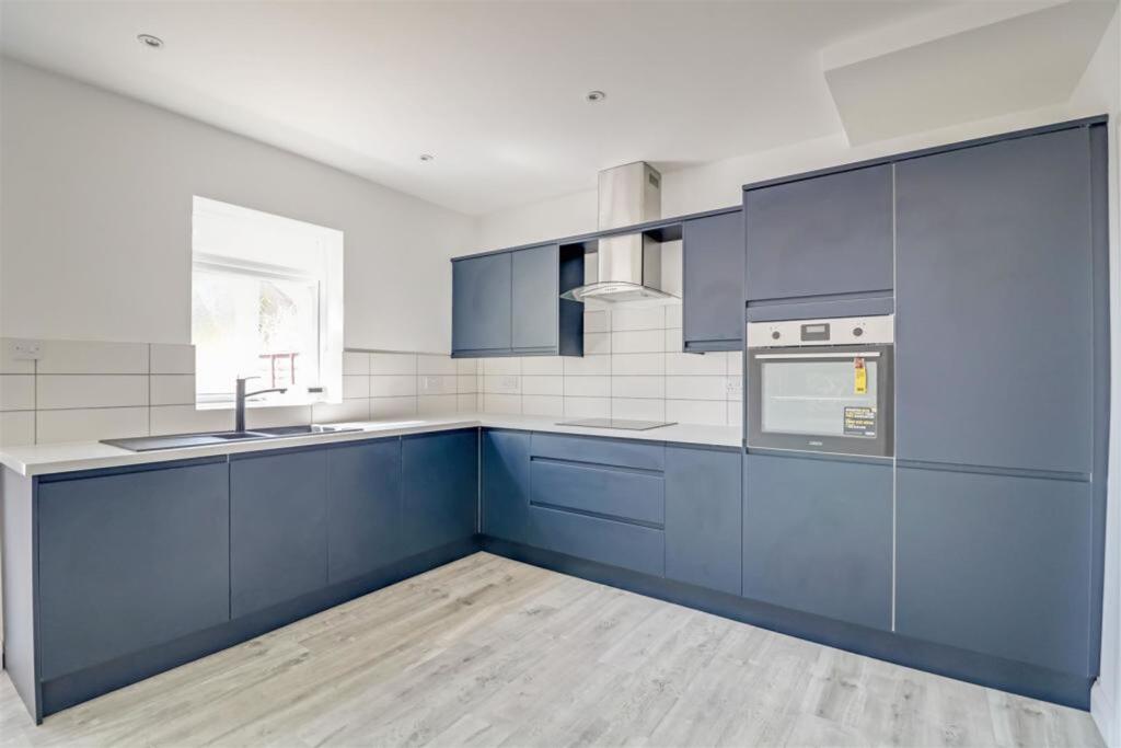 3 bed Mid Terraced House for rent in Great Wakering. From Blackshaw Homes - Southend