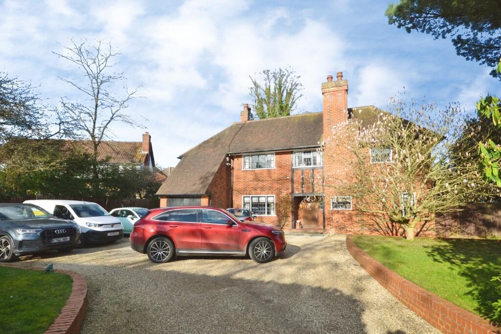 4 bed Detached for rent in Brentwood. From Barringtons Property - Ingatestone