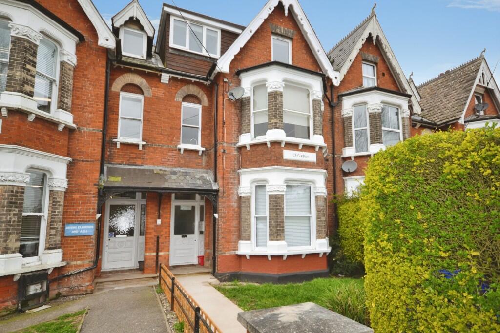 1 bed Apartment for rent in South Weald. From Barringtons Property - Ingatestone