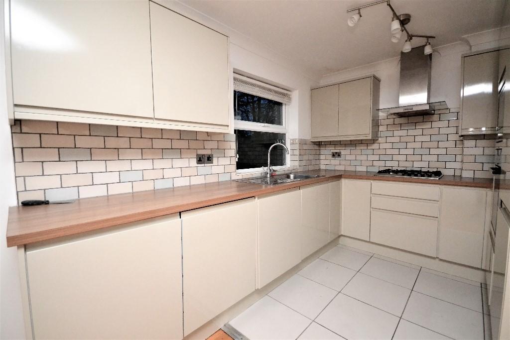3 bed Duplex for rent in Brentwood. From Barringtons Property - Ingatestone