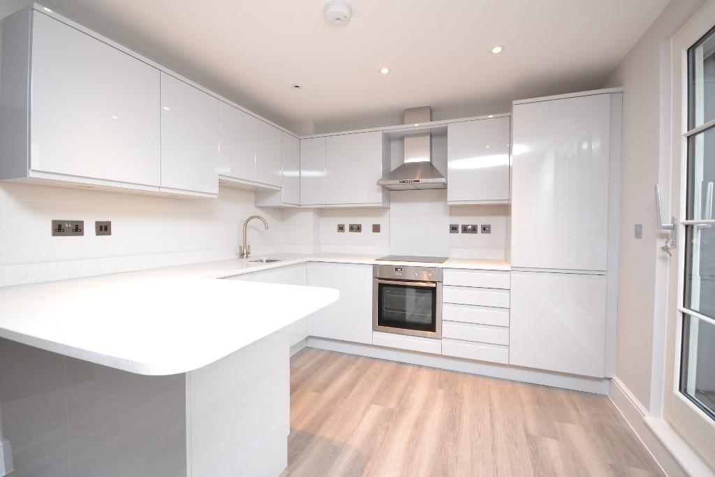 1 bed Penthouse for rent in South Weald. From Barringtons Property - Ingatestone
