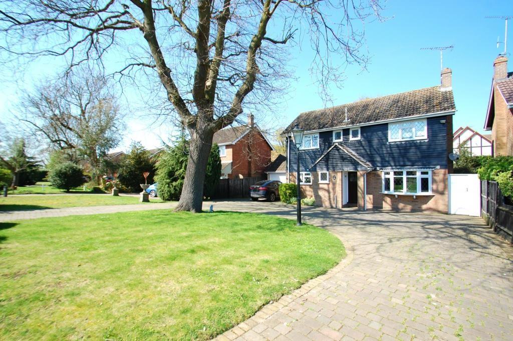 4 bed Detached for rent in Ingrave. From Barringtons Property - Ingatestone 4 bed Detached for rent in Ingrave. From Barringtons Property - Ingatestone