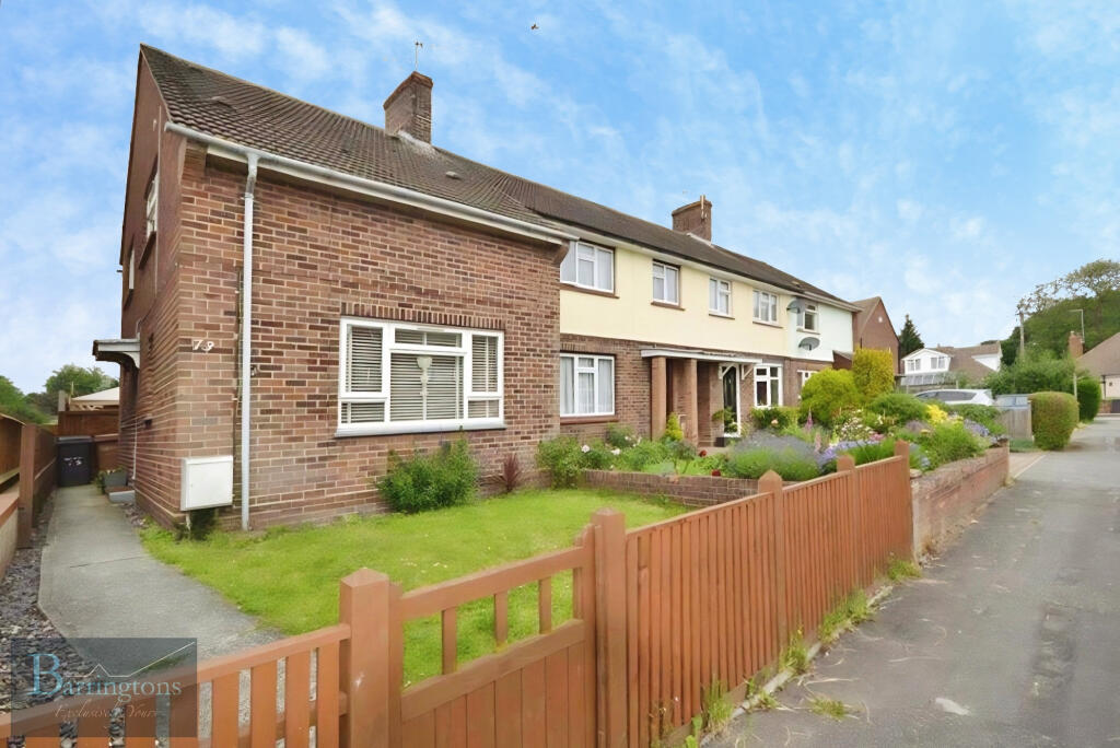 2 bed Mid Terraced House for rent in Little Baddow. From Barringtons Property - Ingatestone 2 bed Mid Terraced House for rent in Little Baddow. From Barringtons Property - Ingatestone