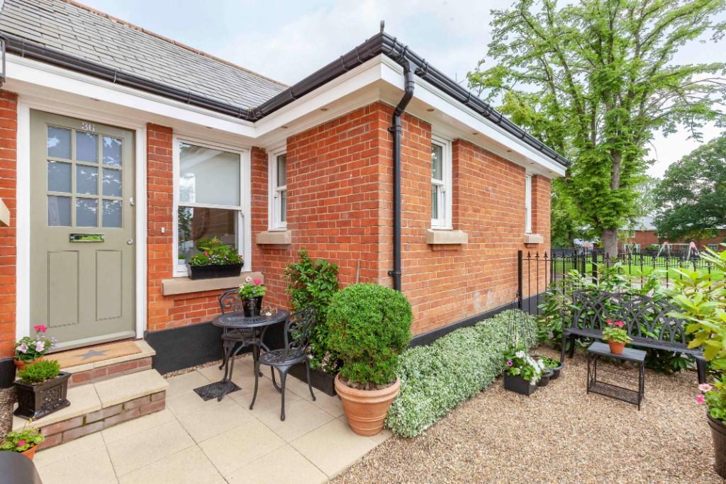 2 bed House (unspecified) for rent in South Weald. From Barringtons Property - Ingatestone 2 bed House (unspecified) for rent in South Weald. From Barringtons Property - Ingatestone