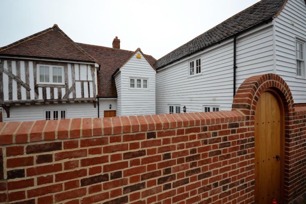 2 bed Semi Detached for rent in Brentwood. From Barringtons Property - Ingatestone