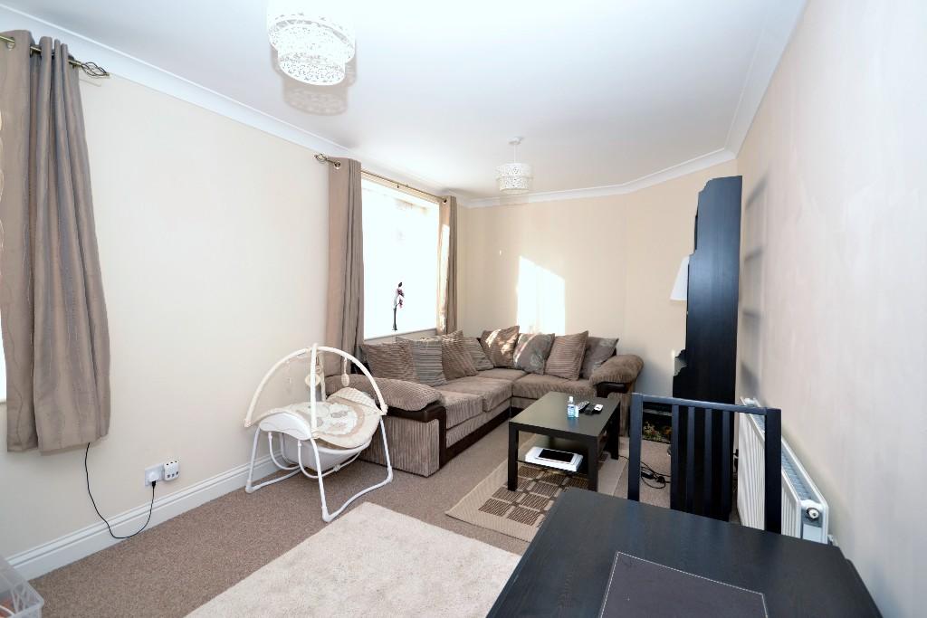 2 bed Apartment for rent in Brentwood. From Barringtons Property - Ingatestone 2 bed Apartment for rent in Brentwood. From Barringtons Property - Ingatestone