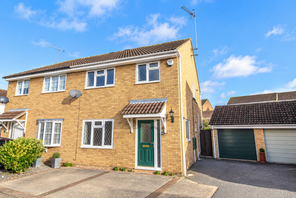 3 bed Semi Detached for rent in Ingrave. From Barringtons Property - Ingatestone