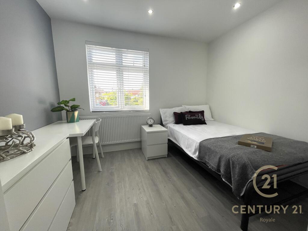 1 bed House Share for rent in Surbiton. From Century 21 Royale - Kingston Upon Thames 1 bed House Share for rent in Surbiton. From Century 21 Royale - Kingston Upon Thames