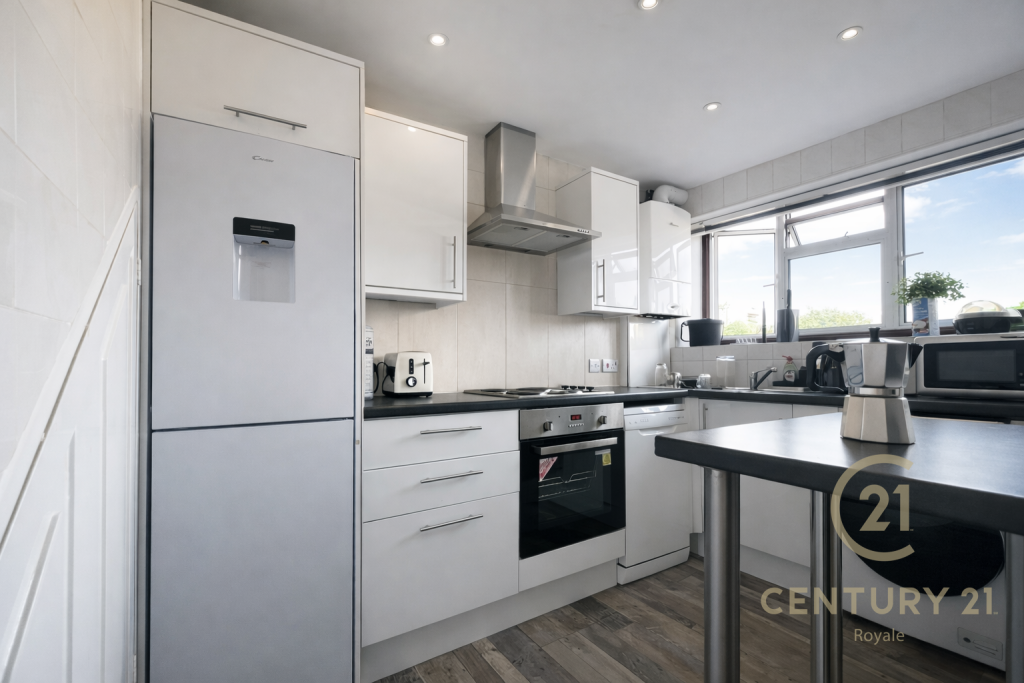1 bed House Share for rent in Kingston upon Thames. From Century 21 Royale - Kingston Upon Thames