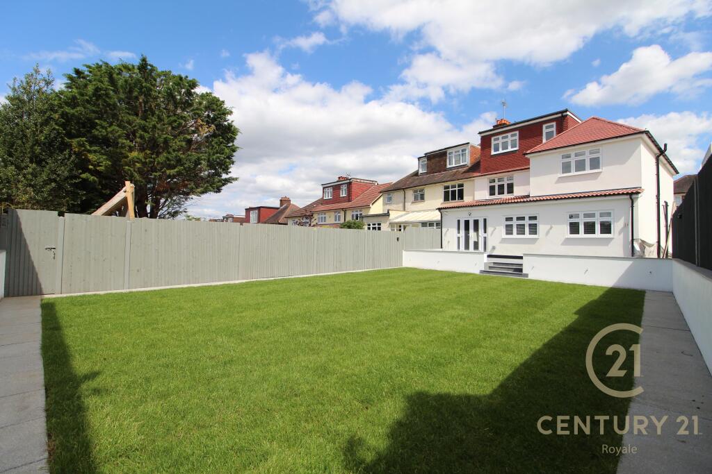 1 bed House Share for rent in Surbiton. From Century 21 Royale - Kingston Upon Thames