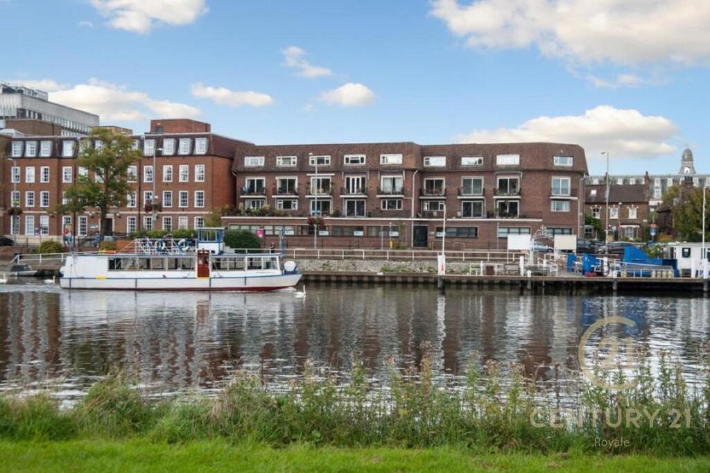 2 bed 1st Floor Flat for rent in Kingston upon Thames. From Century 21 Royale - Kingston Upon Thames