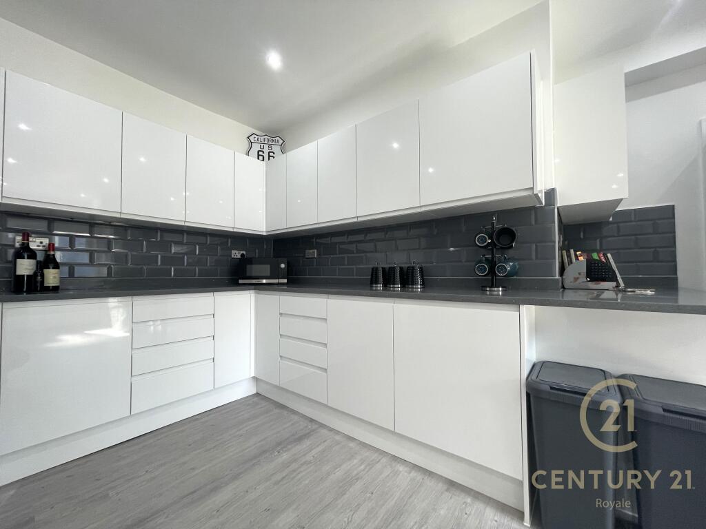 1 bed House Share for rent in Surbiton. From Century 21 Royale - Kingston Upon Thames 1 bed House Share for rent in Surbiton. From Century 21 Royale - Kingston Upon Thames
