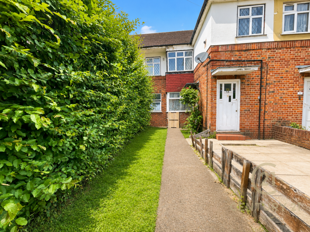 2 bed Apartment for rent in New Malden. From Century 21 Royale - Kingston Upon Thames