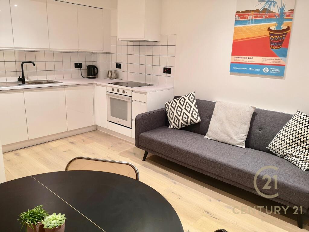 1 bed Apartment for rent in Camberwell. From Century 21 Royale - Kingston Upon Thames