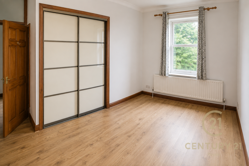 2 bed Annexe for rent in West Ham. From Century 21 Royale - Kingston Upon Thames