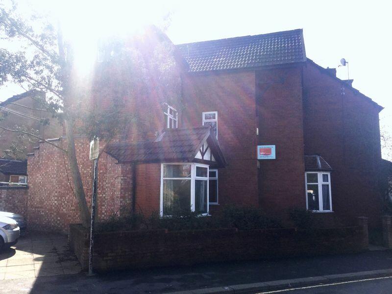 1 bed HMO for rent in Charlestown. From Campus Cribs Ltd - Bolton