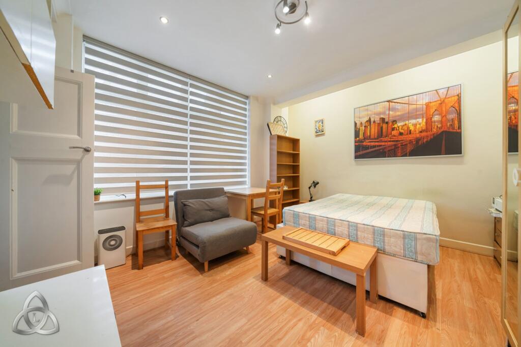 4 bed Studio for rent in London. From Legacy Property Consultants Ltd - London
